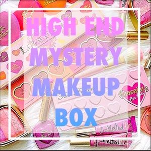 5 ⭐️ Rated 15 Item High End Makeup Mystery Box